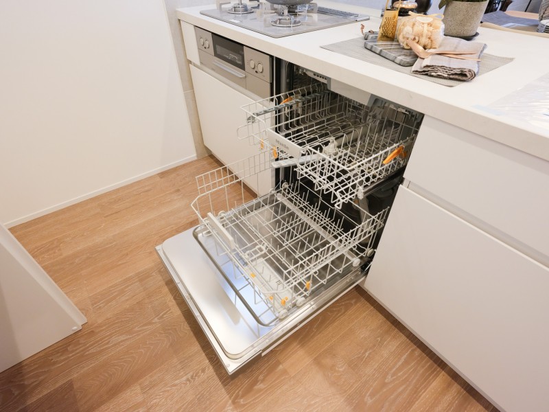 ◆食器洗い機◆家事の時間を短縮できる優れもの。さらに節水・節約を同時に行うことができるので、大変人気があり重宝します。