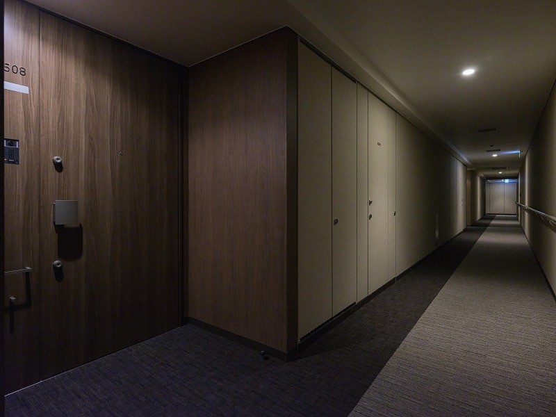 4重セキュリティシステム・24時間有人管理体制を導入しています。長期優良住宅認定の免震構造を採用。ペット飼育可（規約有）