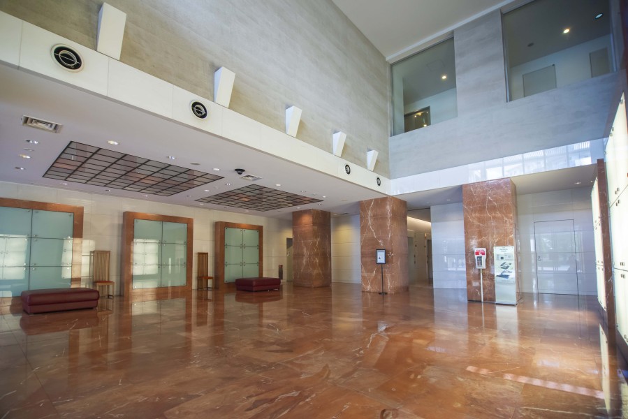 高級感と気品が溢れるエントランスホールです。