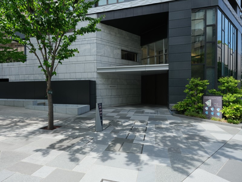 高級感と気品が溢れるエントランスです。モダンで清潔感漂う共用部が、明日への活力を与えてくれるマンションです。