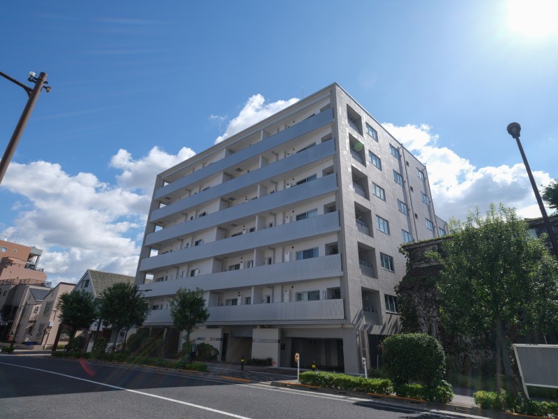 『椎名町』駅徒歩６分の好立地。ビッグターミナル『池袋』が生活圏になり、都心の利便性も享受できる住環境です。