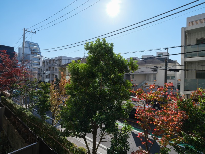 のびやかに広がる空が日常になり、至福の時間に包まれる住まいです。都会の喧騒を忘れ、明日への活力を養うことができます。