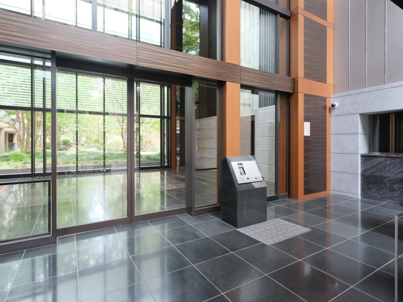 ◆オートロック◆居住者以外の侵入を拒み、不審者や不要なセールスを撃退することができます。安心感を得られるのも大きなポイントです