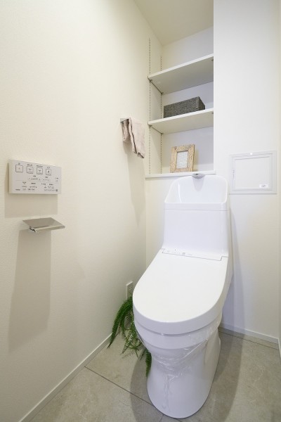 優れた節水効果や汚れが付きにくい便座など、ほしかった機能が揃ったウォシュレット一体型トイレです。