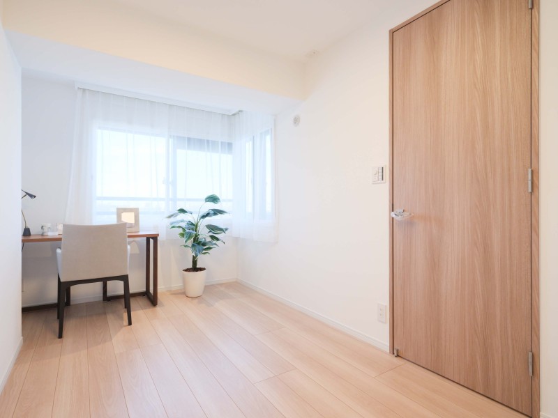 リビングに隣接していながらプライベート性の高い時間を過ごせる洋室3です。洋室3にもウォークインクローゼットがあります。