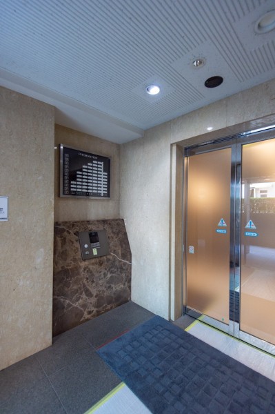 ◆オートロック◆居住者以外の侵入を拒み、不審者や不要なセールスを撃退することができます。安心感を得られるのも大きなポイントです。