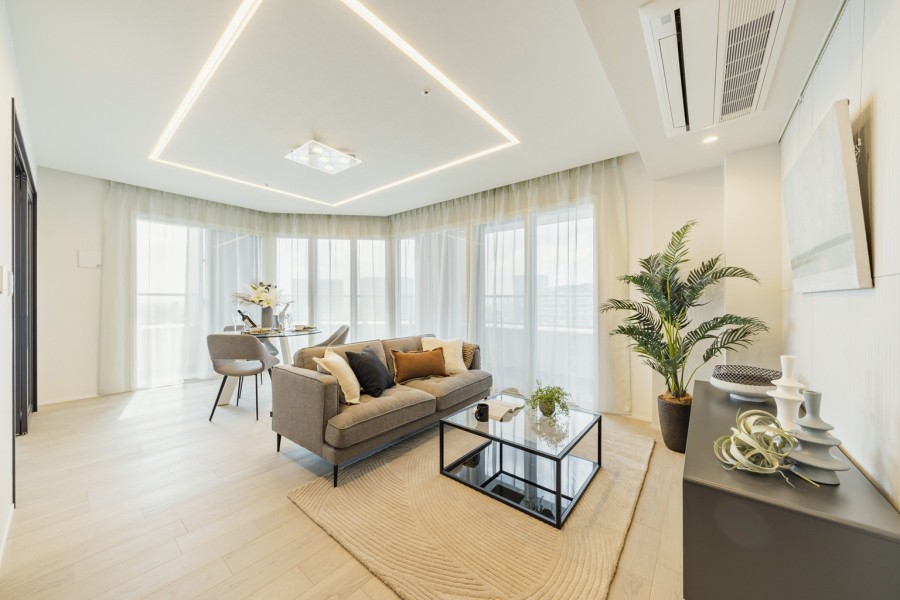 角部屋ならではの広い開口部があるリビングダイニングは、開放感が溢れ穏やかな時間が流れます。