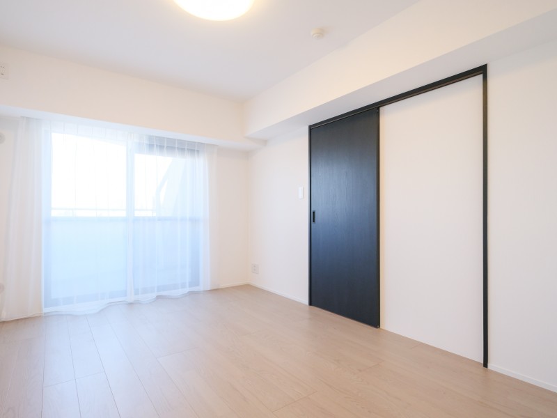 主寝室としても快適にお過ごしいただける洋室1です。のびやかにプライべート時間を満喫できるお部屋です。