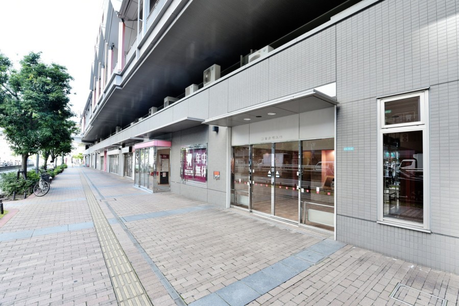 阪急西宮北口駅周辺には、金融機関や塾などの教育機関、医療機関、飲食店があり日常生活も充実、芸術文化センターなどもありますので、非日常やレジャーも楽しめる暮らしやすい環境が魅力的です。