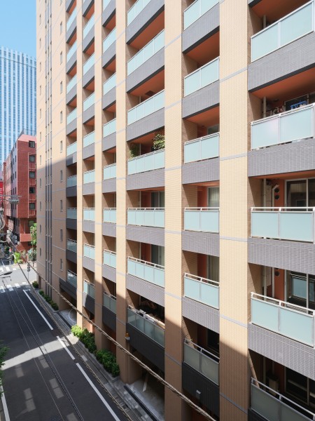 都心ならではの機動力が魅力。通勤や休日のお出かけにも便利な住環境です。主要駅や商業施設へのアクセスにも優れ、快適なアーバンライフを叶えます。