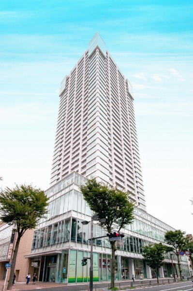 『横須賀中央』駅徒歩3分。商業施設一体型のタワーレジデンスです。