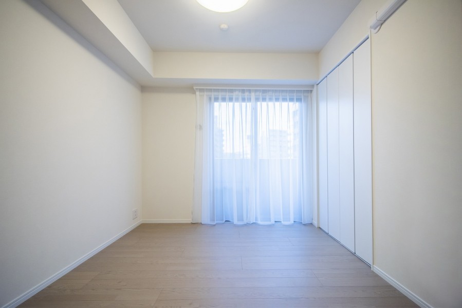 洋室2（約6.1帖）はデッドスペースがなく家具配置のしやすいお部屋です。