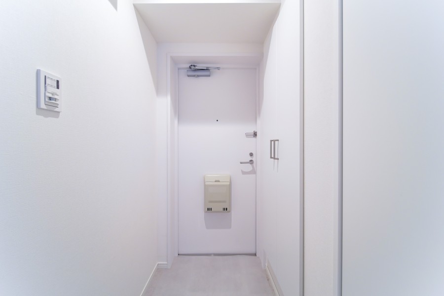 洋室2は廊下からアクセスするプライベートルーム。クローゼットがあるので、居室部分を余すことなく使えるよう、住まう人を思った工夫が施されたお部屋です。