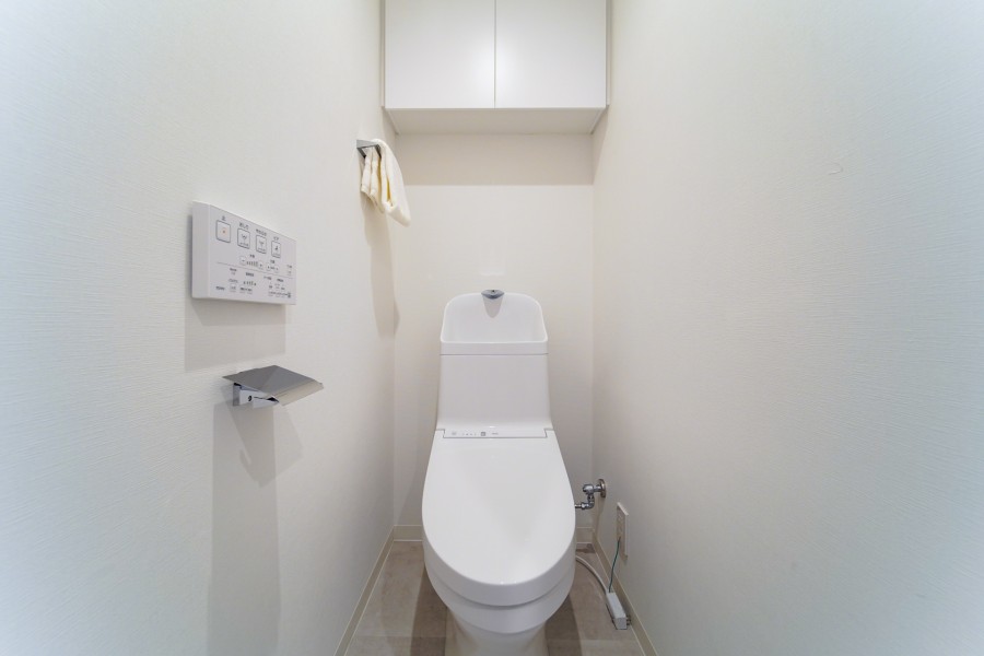 優れた節水効果や汚れが付きにくい便座など、ほしかった機能が揃ったウォシュレット一体型トイレを新規設置しました。