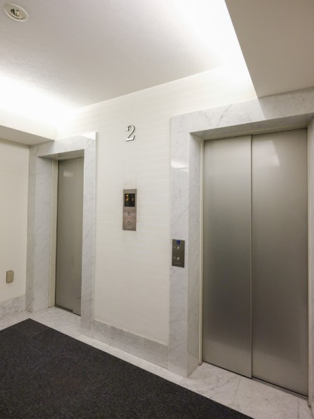 マンション内にはエレベーターが二基完備されています。混雑知らずでマンション内の移動が快適です♪