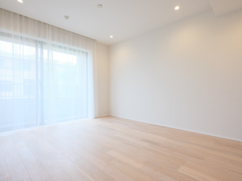 主寝室にぴったりな居室です。過ぎゆく時間をのびやかに感じ、プライべート時間を満喫できるお部屋となっております。