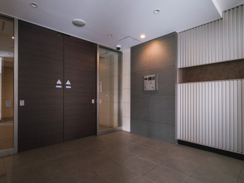 ◆オートロック◆居住者以外の侵入を拒み、不審者や不要なセールスを撃退することができます。安心感を得られるのも大きなポイントです。