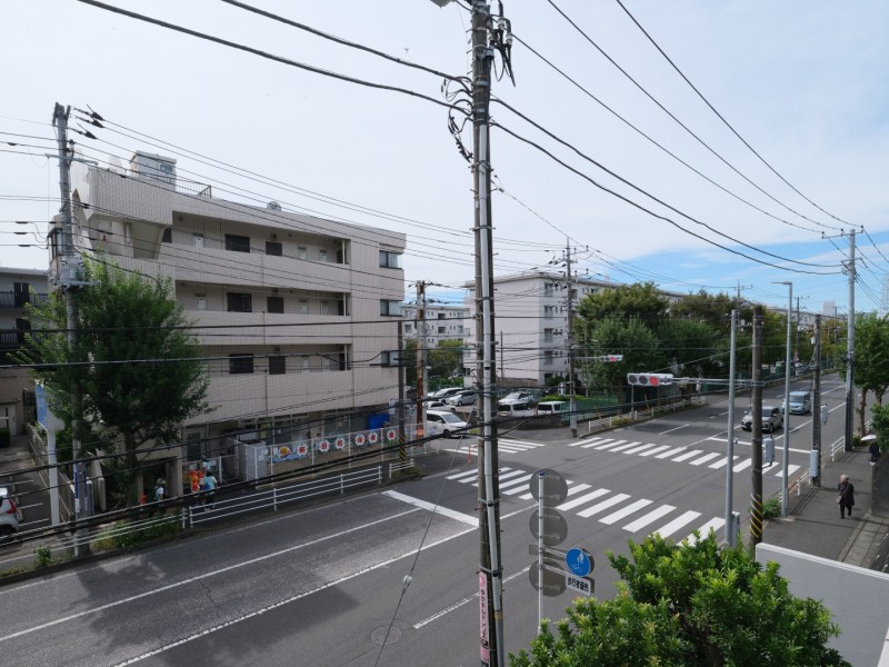 だんだんと変わっていく空の色を愉しみリフレッシュするのも良さそうです。