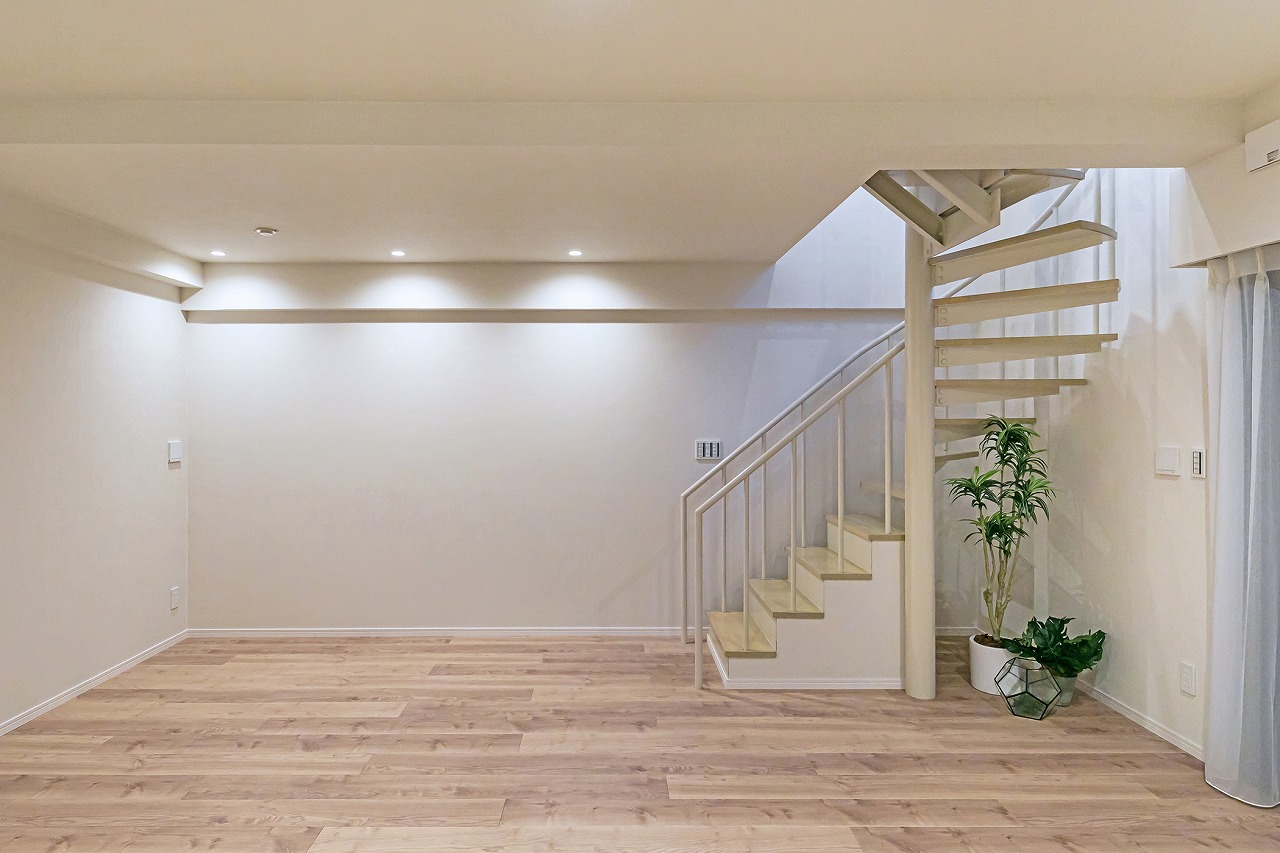 階段寸法は法規で規定されている 安全性を高める幅 高さ 段数等のポイントとは マイリノジャーナル