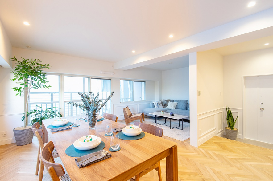 事例②:伸びやかな北欧風リビング