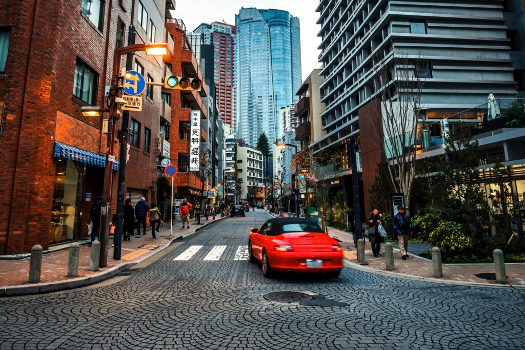 【2025年版】麻布十番でマンションを買う前に知っておきたい相場・価格の動きと購入のタイミング