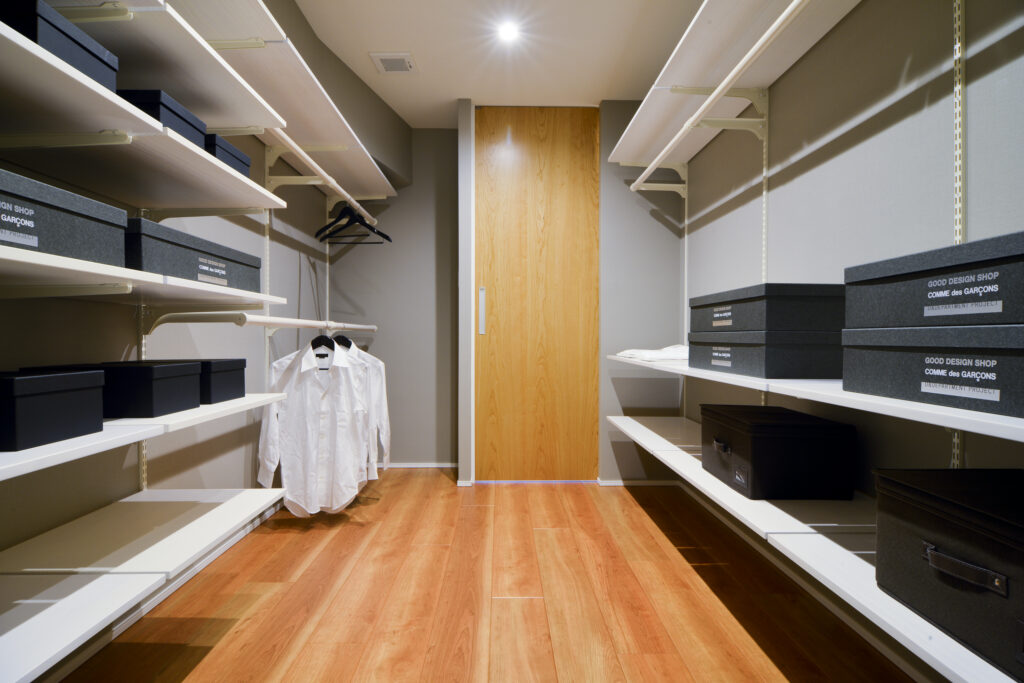 ウォークスルークローゼットとは？メリット・デメリットやおすすめ間取り事例まで徹底解説！