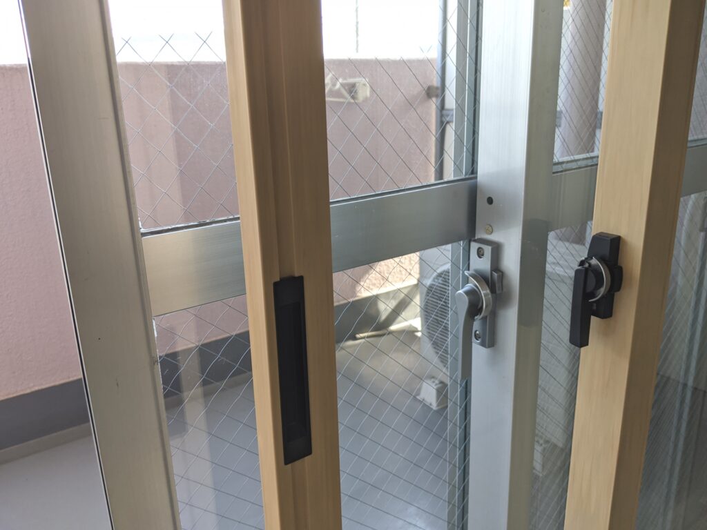 内窓（二重窓）リフォーム費用はいくら？マンションの内窓事例と費用を抑えるコツ