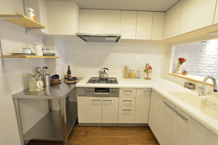 リノベーションでI型キッチンからL型キッチンに変更