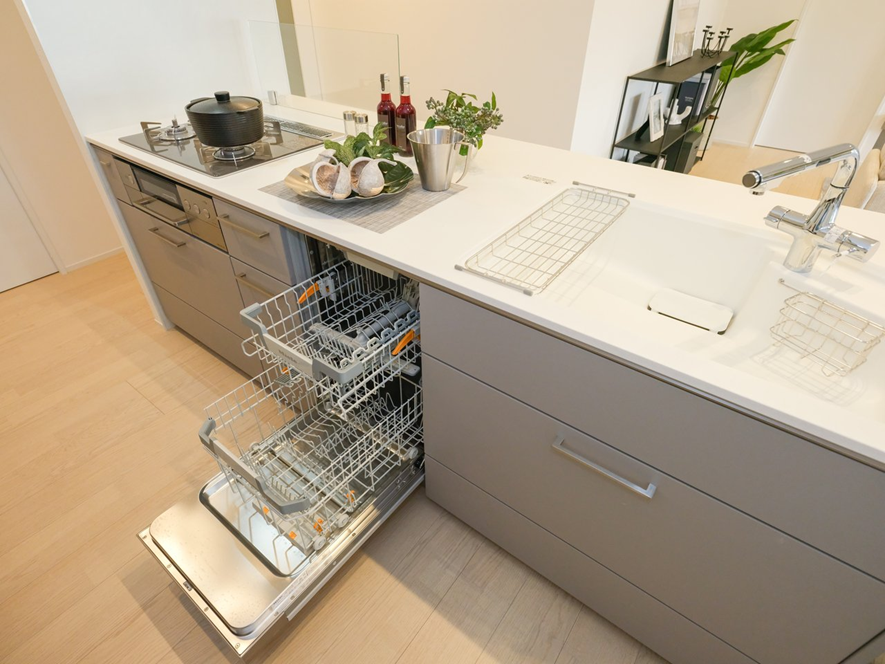 事例④ 動線の良いキッチンに大容量食洗機