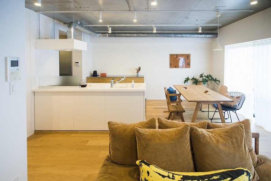 【1,050万円】広い土間が出迎えてくれる、どんなインテリアにも似合う家