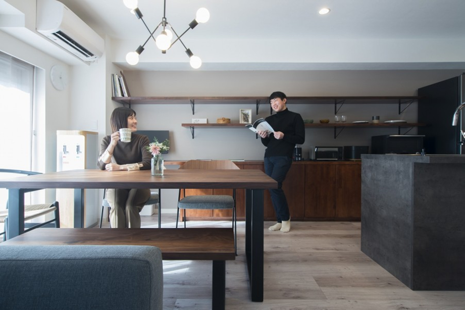 事例2：夫婦で捗る在宅ワーク、おうち時間を変えたお部屋