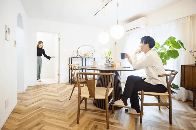 リノベーション施工事例｜質感と素材にこだわった家